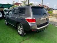 2011 Toyota Highlander E