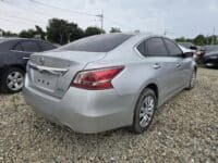 Altima Nissan 2013 model E