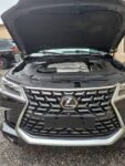 Lexus LX570 2010 Engine